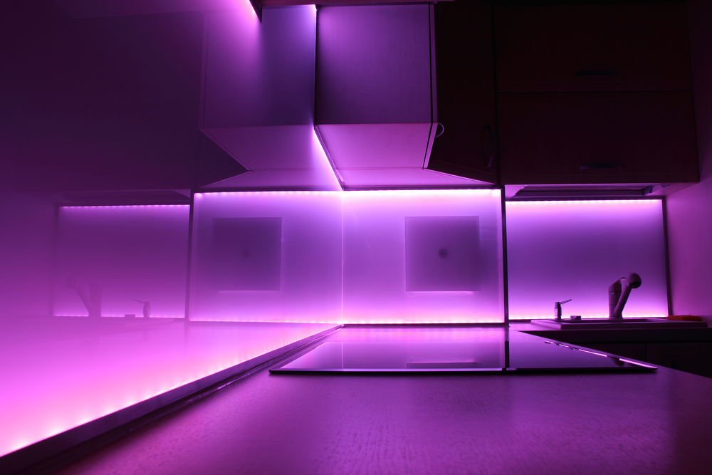 LED Lighting with Colour-Changing Functions